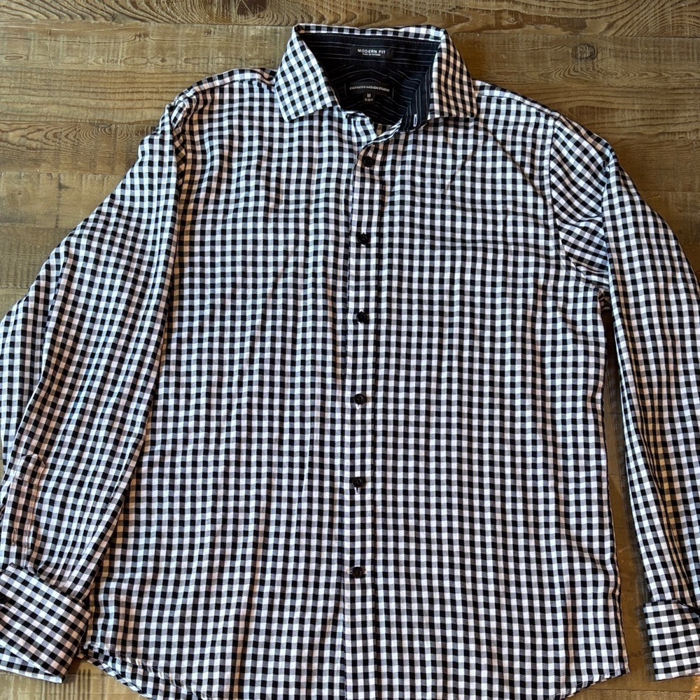Men's Express Blk and White modern fit button down